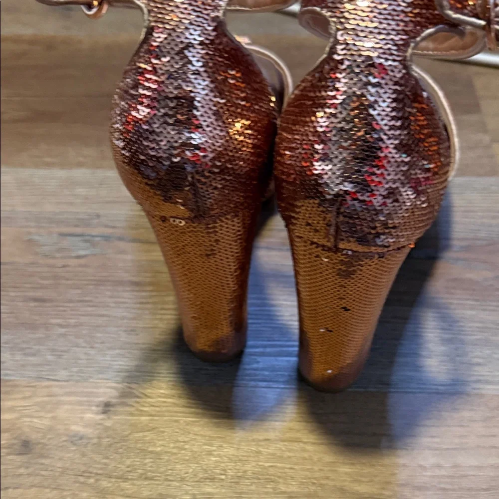 Guess Women's Metallic Rose Heels
